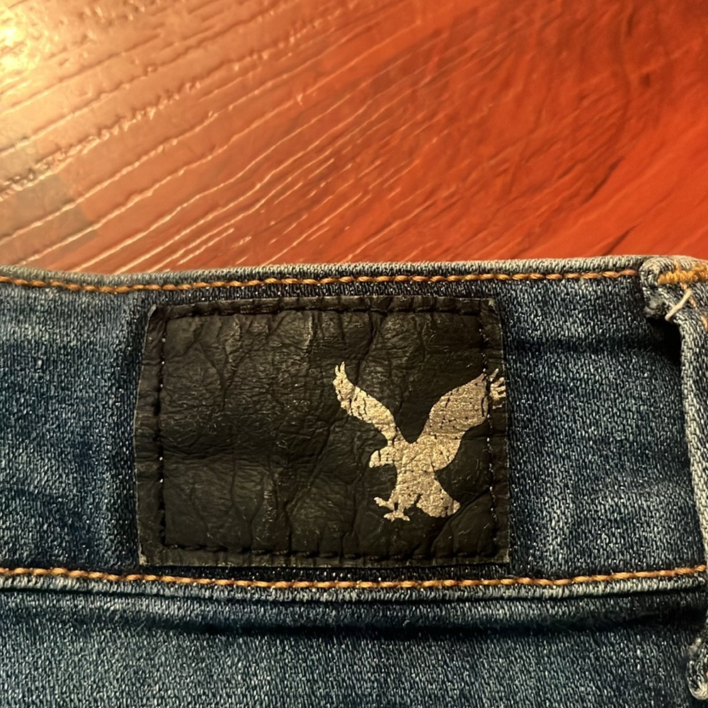 American Eagle hi-rise shortie Jean shorts - Picture 6 of 6